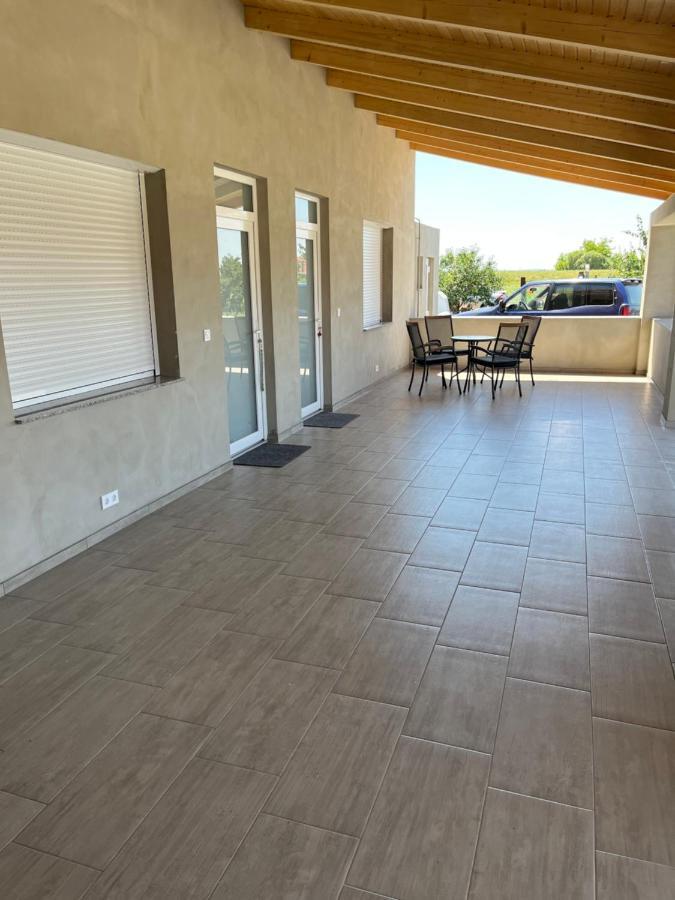 Rajczi Apartman Mohacs Luaran gambar